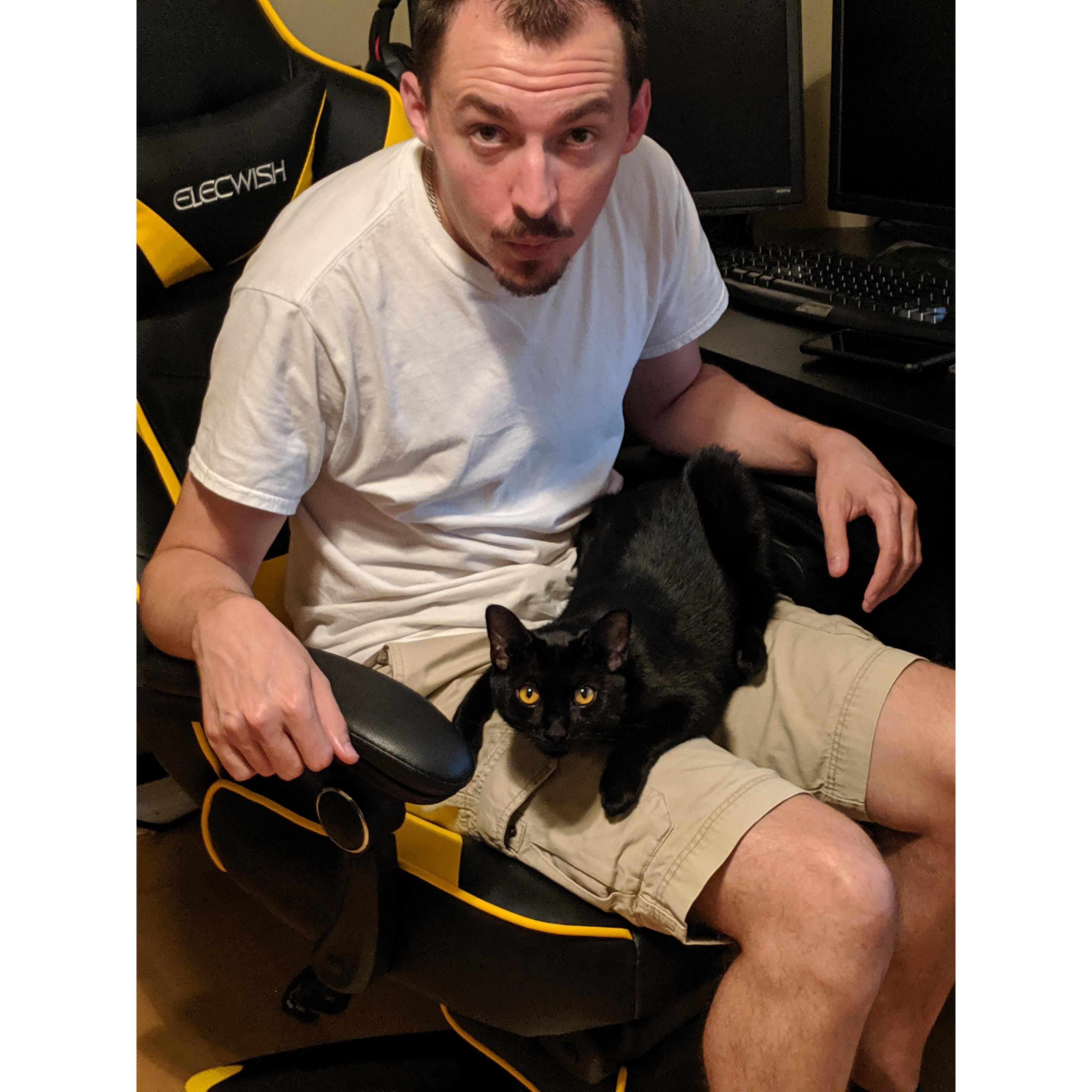 Sariah caught Hollow and Chris gaming