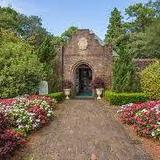 Elizabethan Gardens