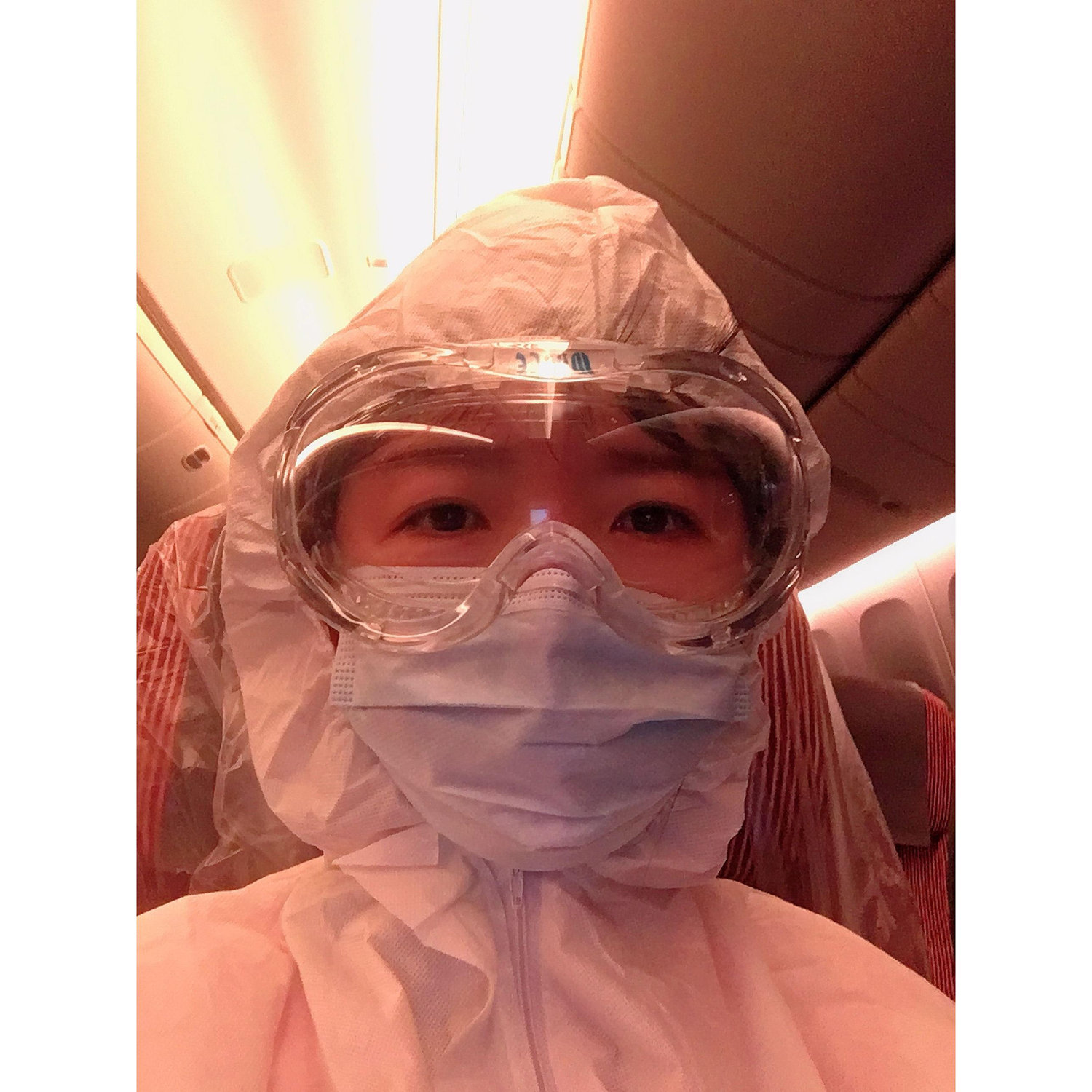 搭飛機全副武裝