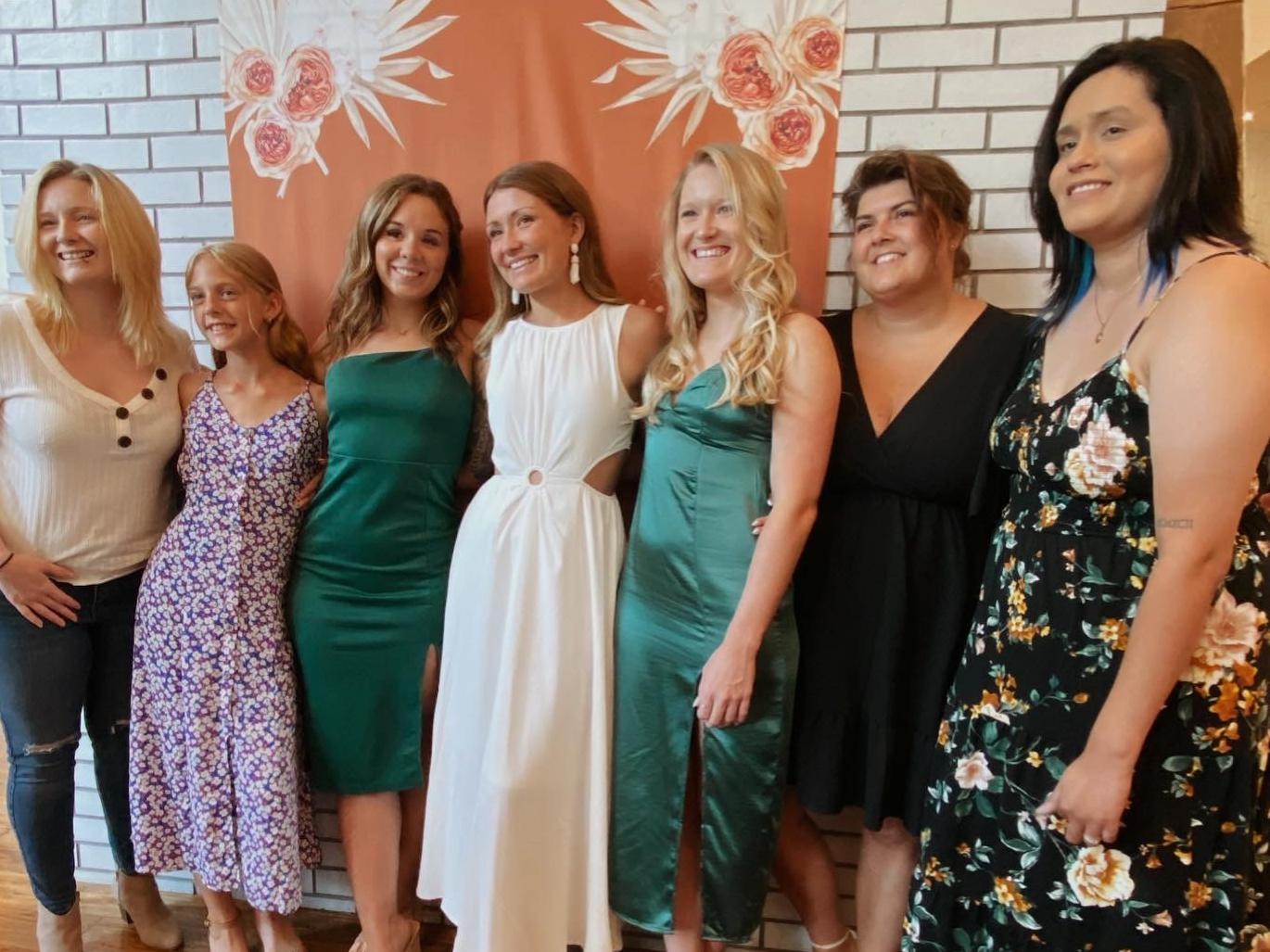 The Wedding Website of Cheyanne Castle and Taylor Jordan