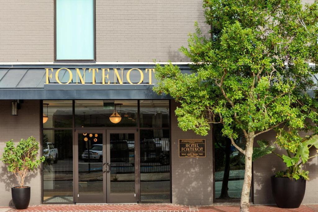 The Wedding Website of Patrick Gallagher and Allison Simoneaux