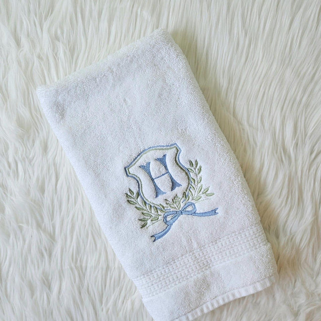 Embroidered bath hand towel, Floral Crest