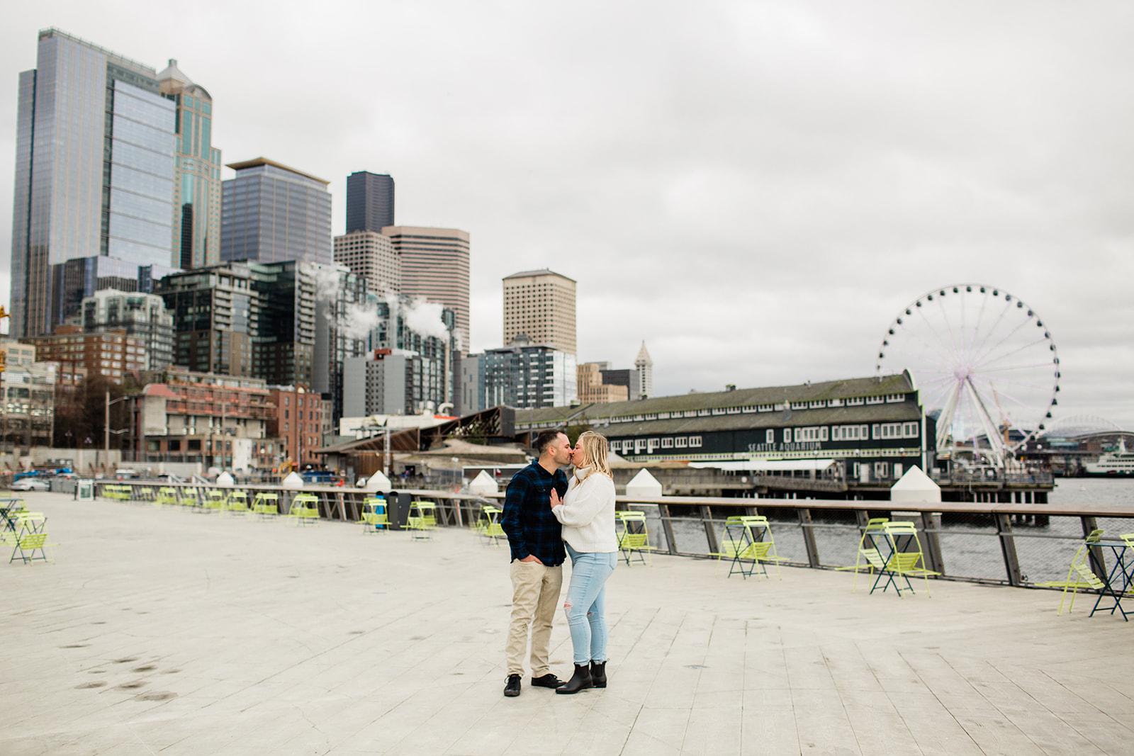 The Wedding Website of Lindsey Snow and Nick Jacoy