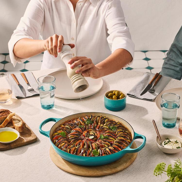 Le Creuset, Signature Everyday Pan/Braiser | Zola