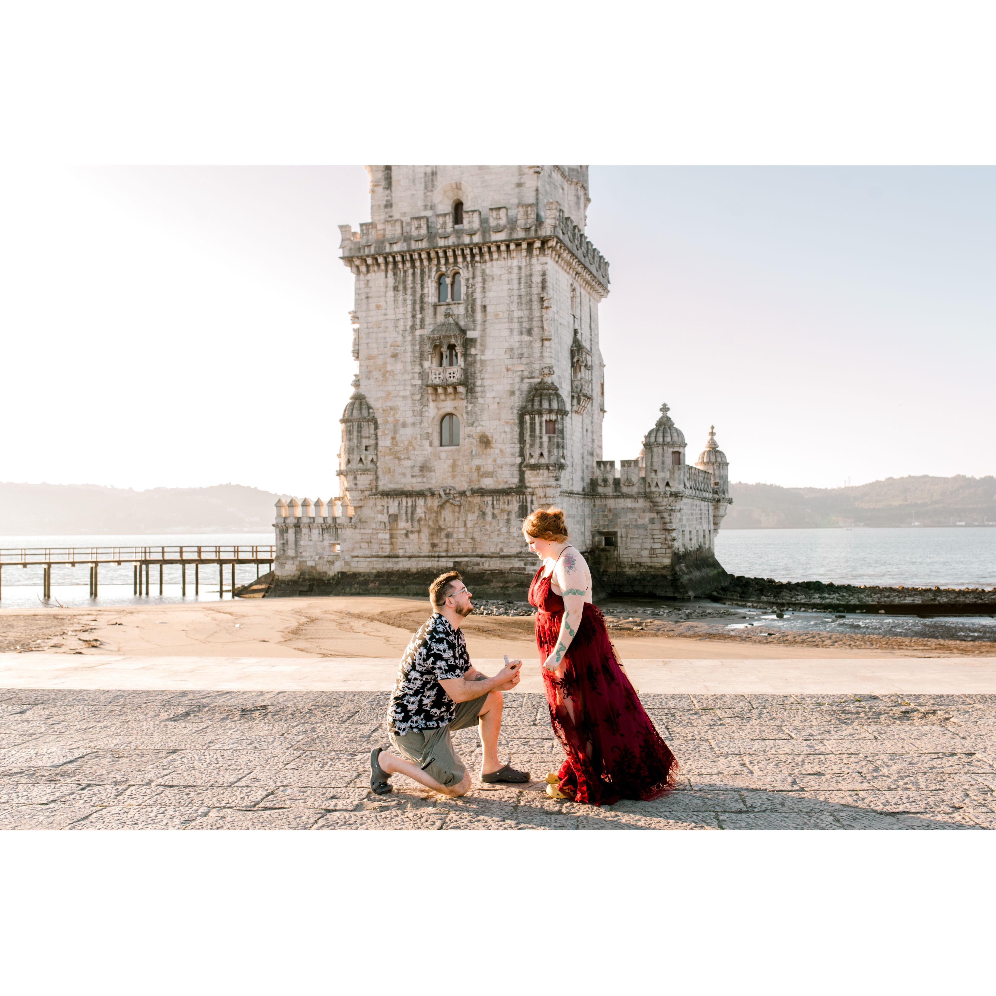 Mike hired a photographer named Claudia for his proposal for our big Portugal trip! We got there bright and early at 7AM to beat the crowd for photos.
