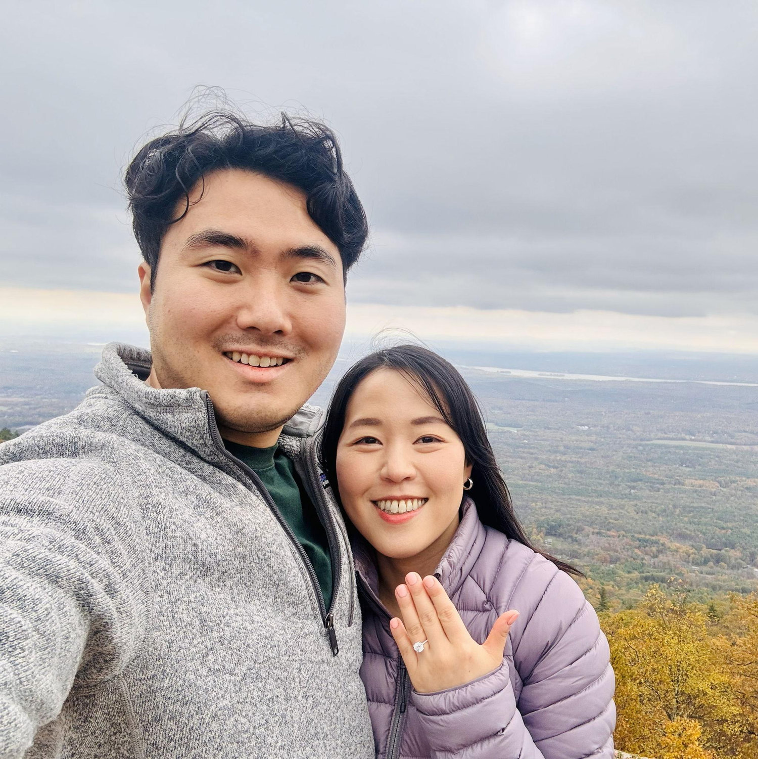 Just moments before this photo, Somin said, “Yes, I do.”