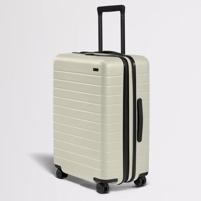 AWAY The Medium Flex in Salt White