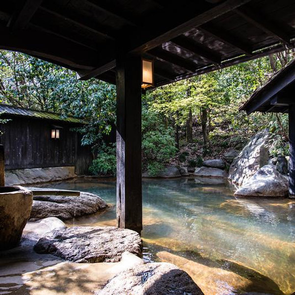 1 Night at a Traditional Japanese Inn (Ryokan)