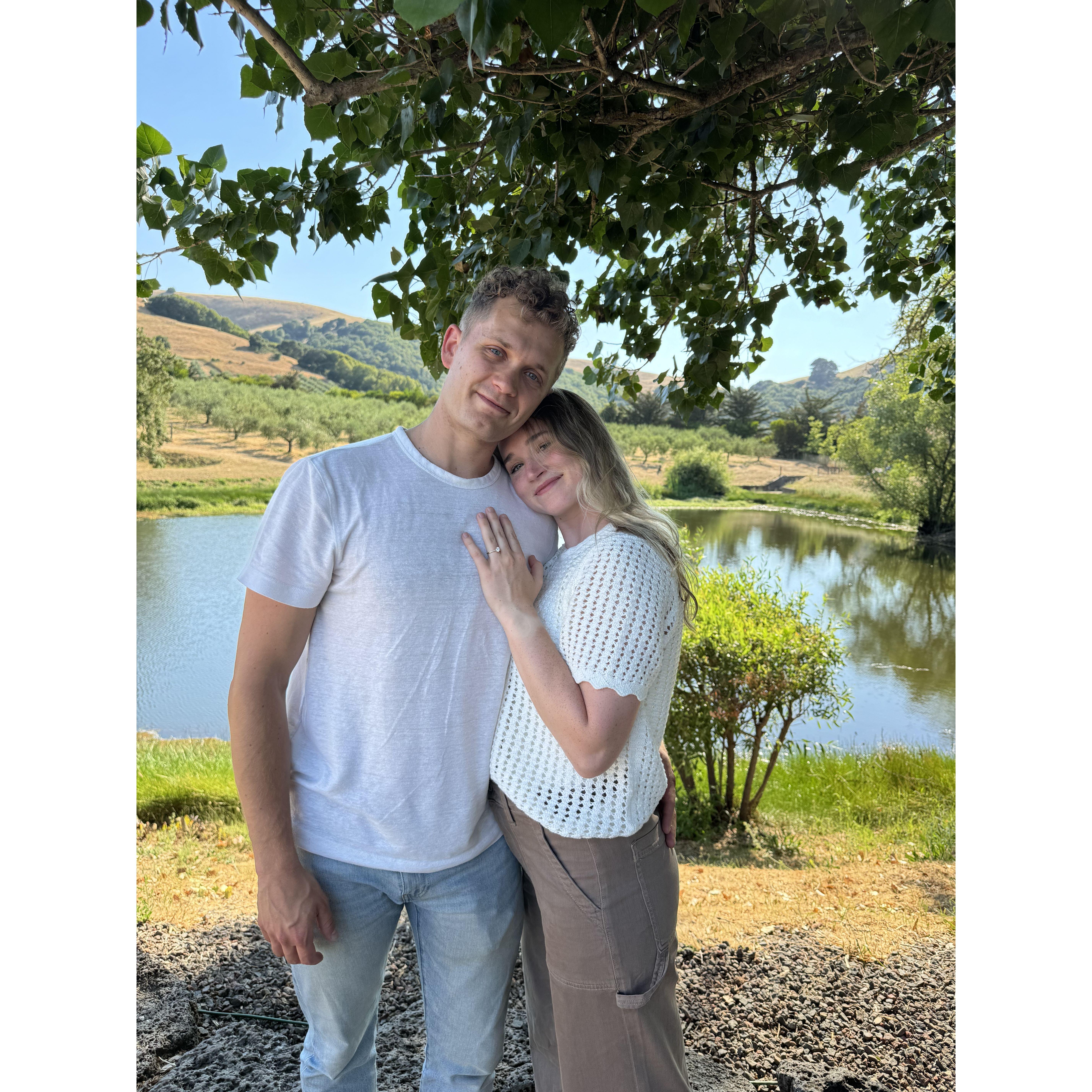 DIY engagment photos by Lea - check out her travel business @sunnyandturqouise