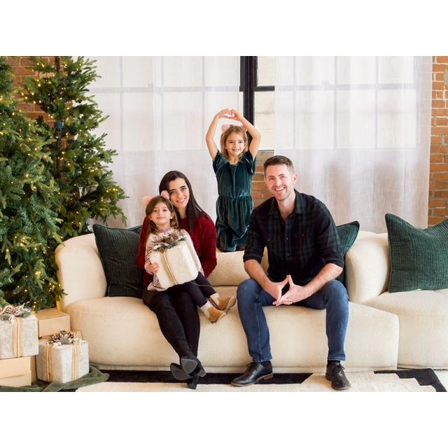 First family photos with Isabelle and June