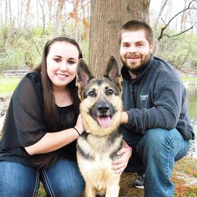 Family Photos Fall 2016 - Jordan and Vanessa had been dating for approximately five and a half years. Chloe is now just over three years old.