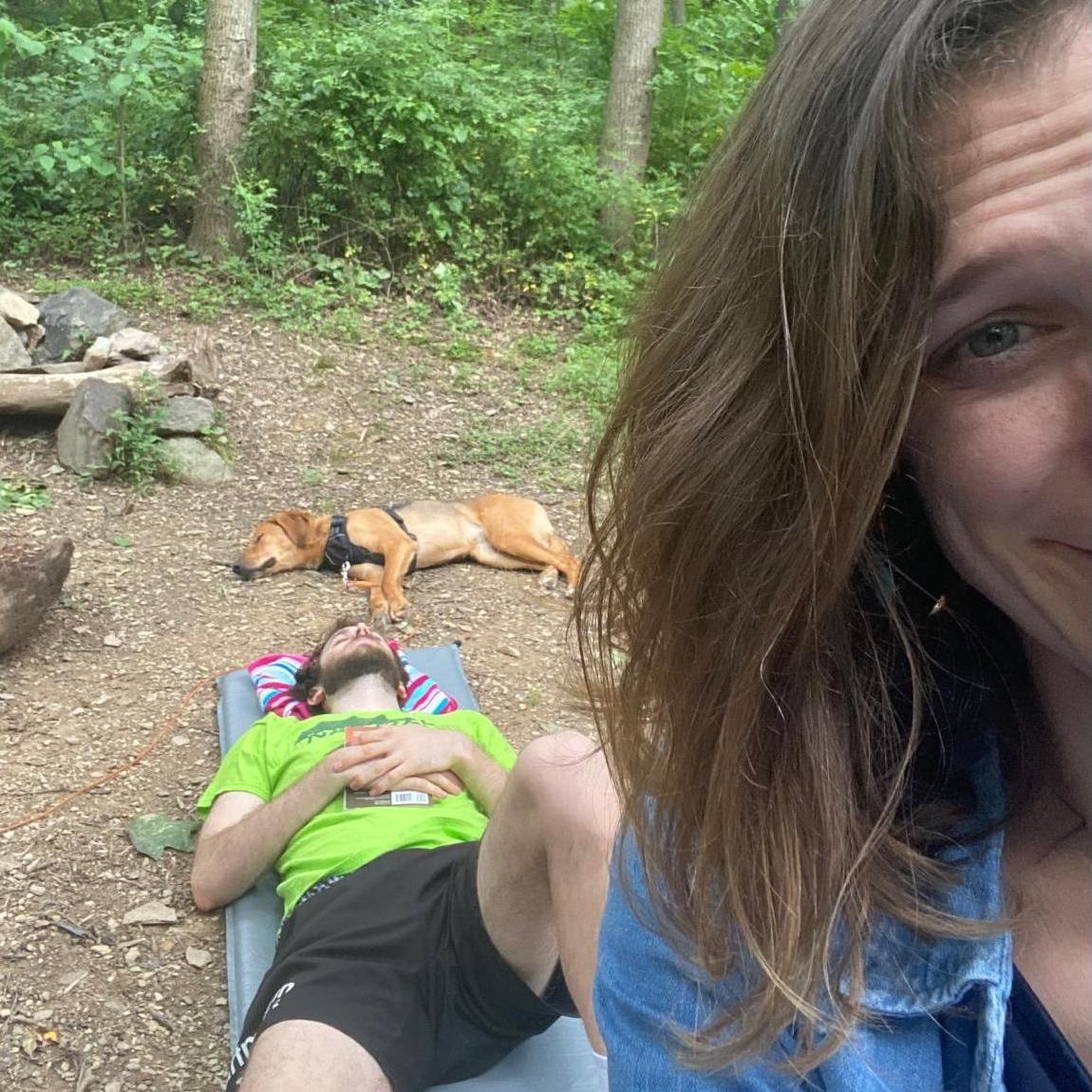 The family that camps together...