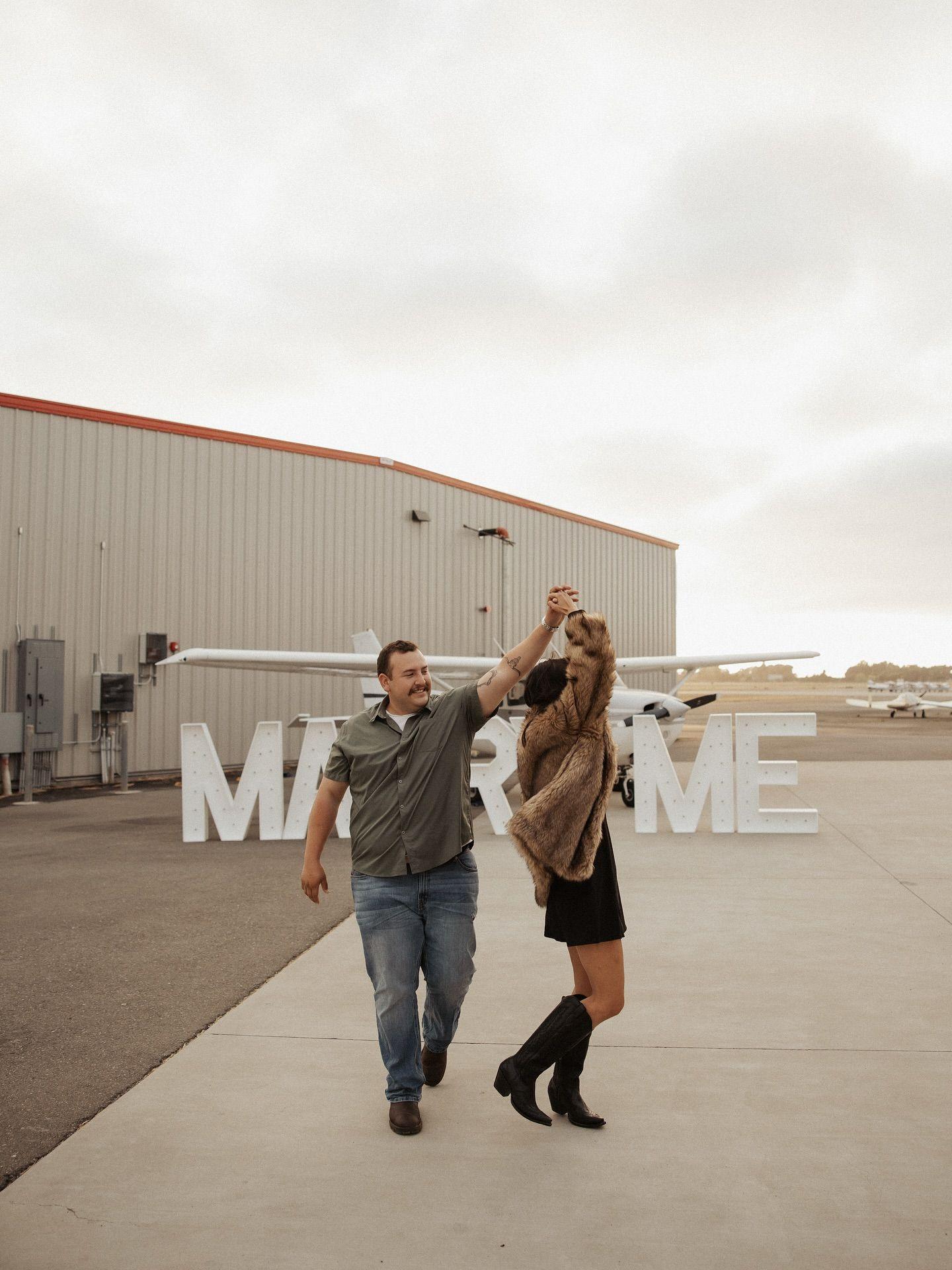The Wedding Website of Sarah Price and Larry Gomez