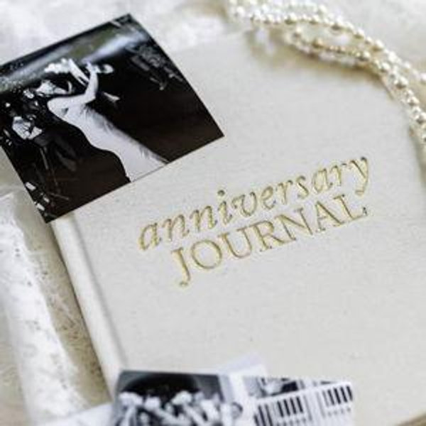 Wedding Anniversary Journal (Ivory)