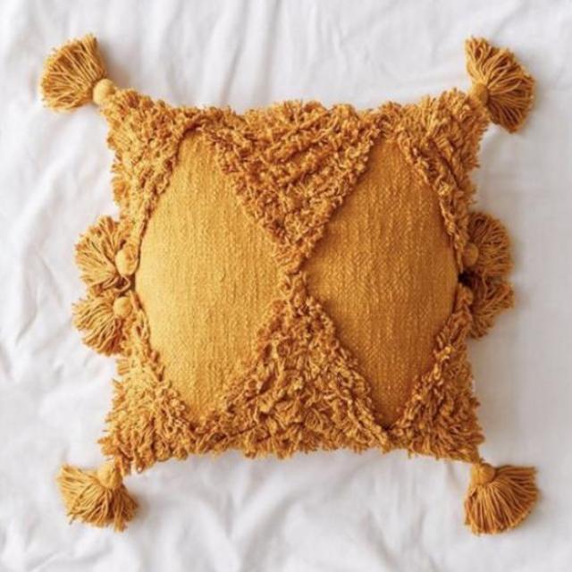 Throw pillow