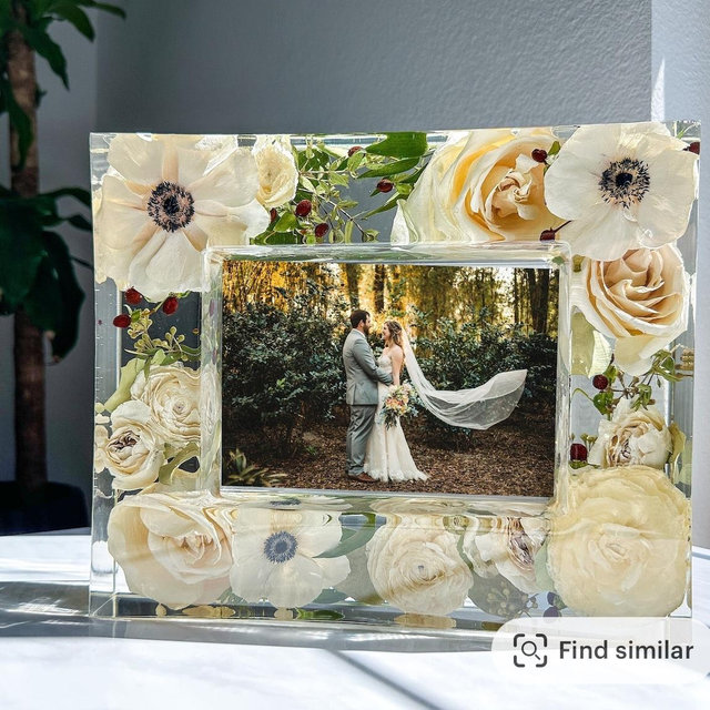 Bouquet Preservation Frame Fund