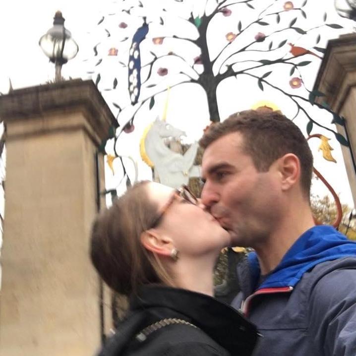 #Englagement kisses in London, on the way to a full English Breakfast, which Tony did NOT enjoy