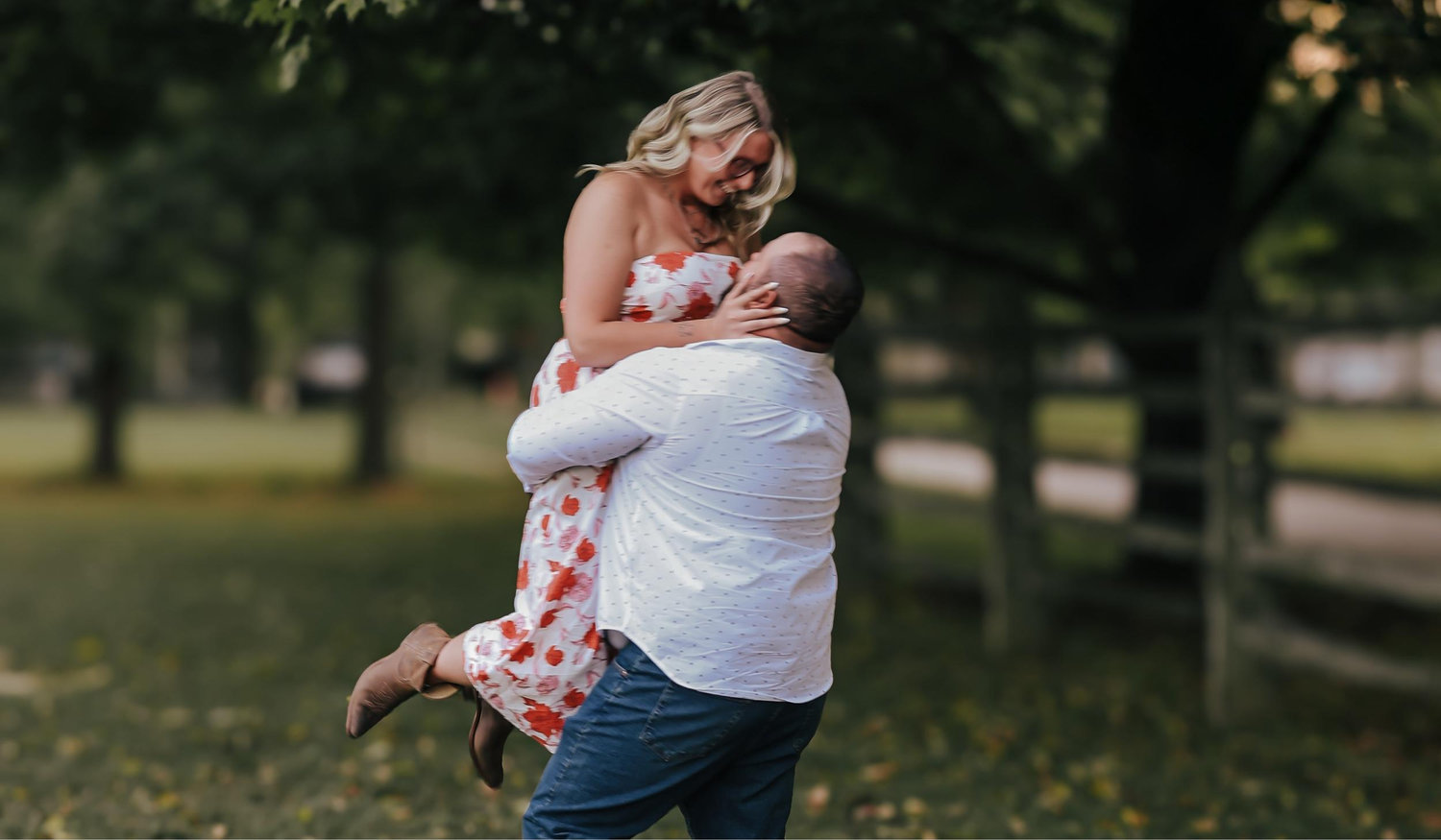The Wedding Website of Sarah Healy and Taylor Schneider