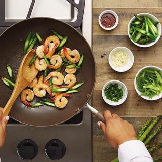 Advanced Bronze Nonstick Stir Fry