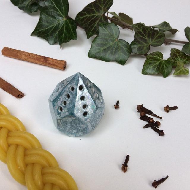 Havdalah Bessamim holder, handpainted porcelain