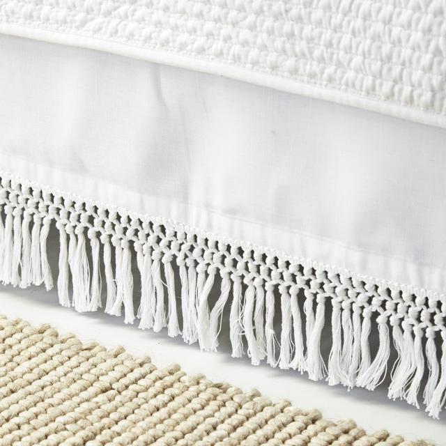 Macramé Bedskirt