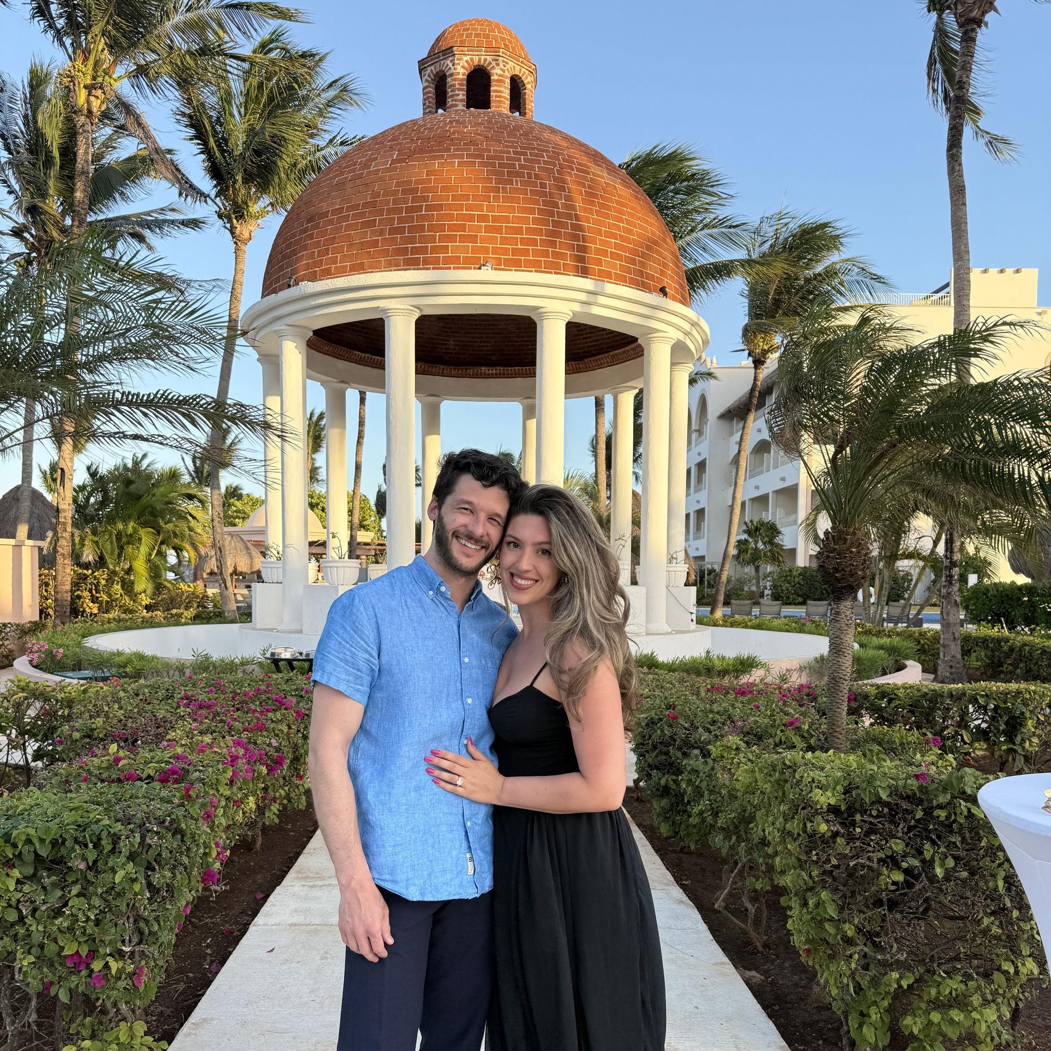 Our tropical vacation didn't go quite to plan when I broke my foot in the first few hours, but John took great care of me and it ended up being a fabulous week<3