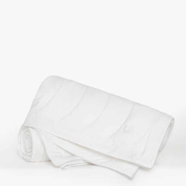 Buffy Breeze Comforter - King