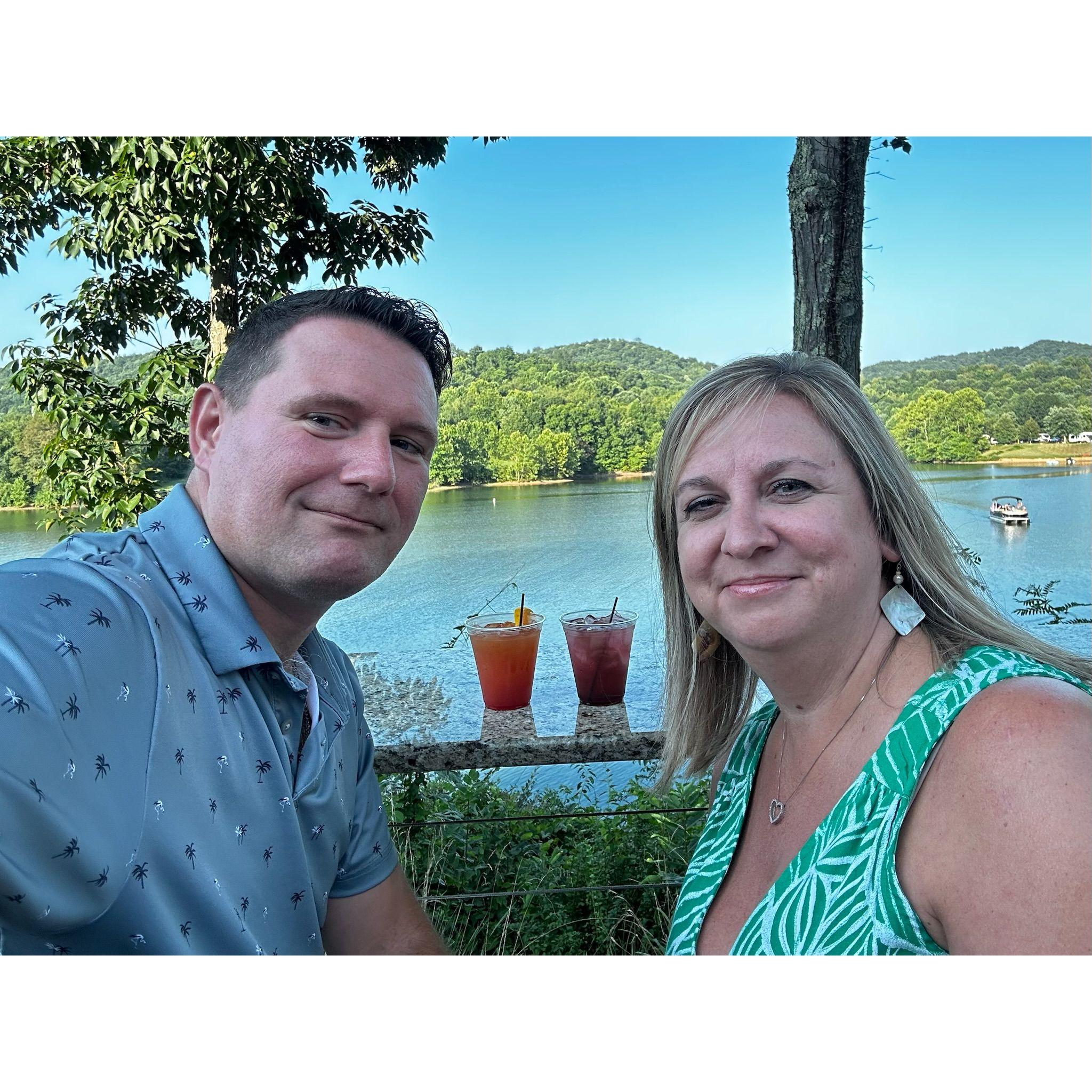 Stonewall Resort - after dinner drinks on the patio