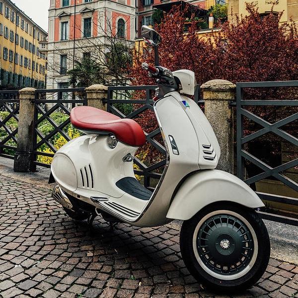 Vespa Rental for the French Riviera