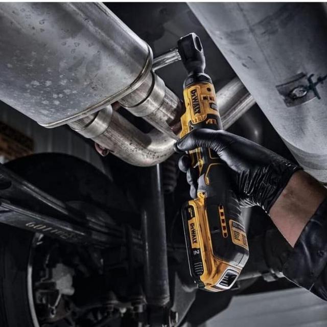 DEWALT ATOMIC 20V MAX* Cordless Ratchet