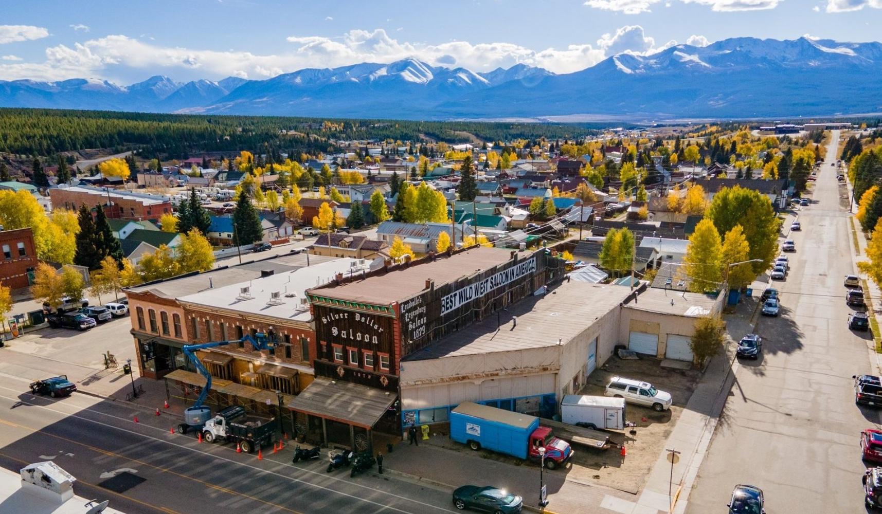 The Wedding Website of Julia Frattolin and Brandon Uthe