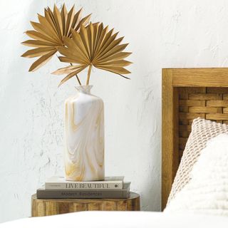 Kushan Vase