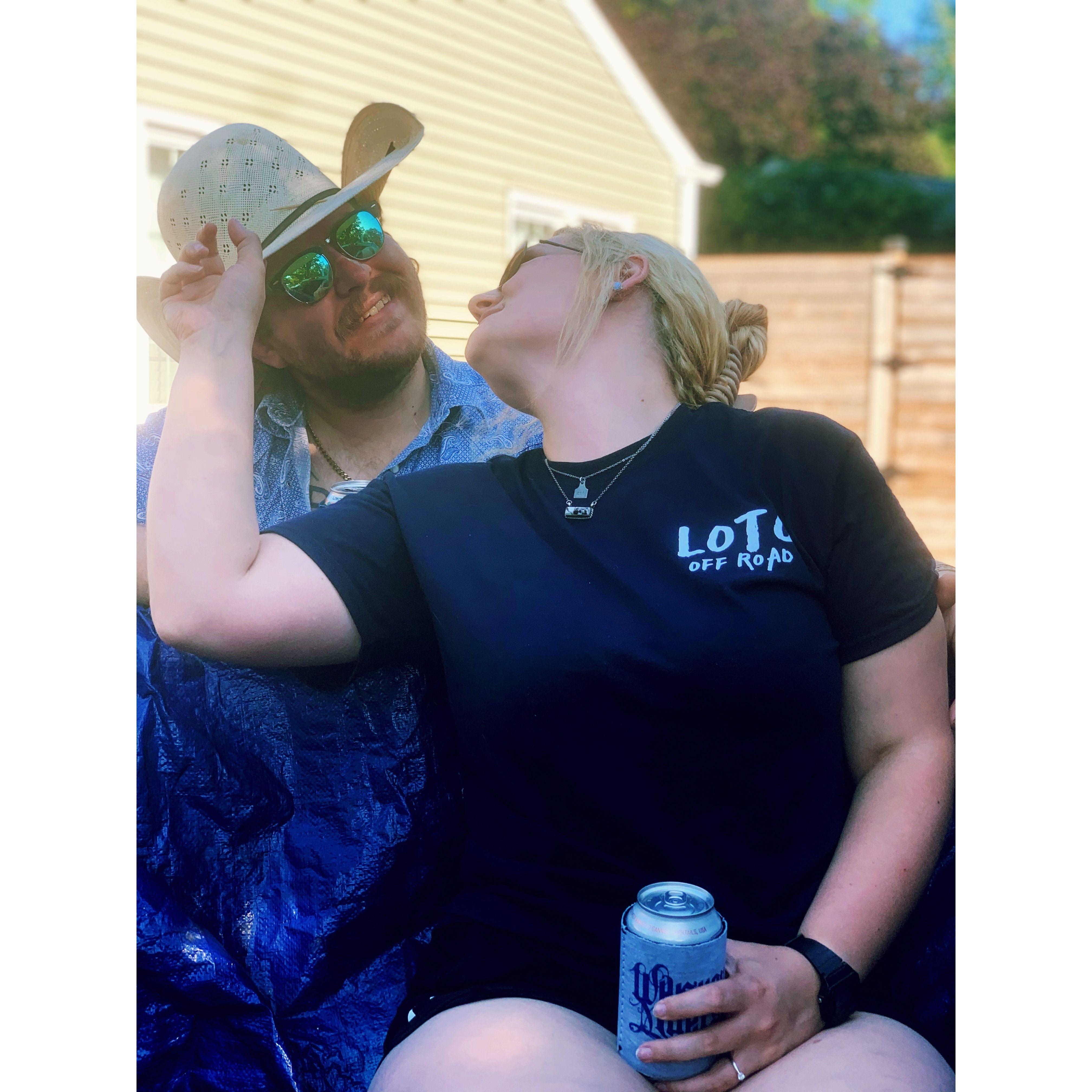 4th of July is Taylor's favorite holiday! This year, they spent it with Taylor's family in a truck bed pool