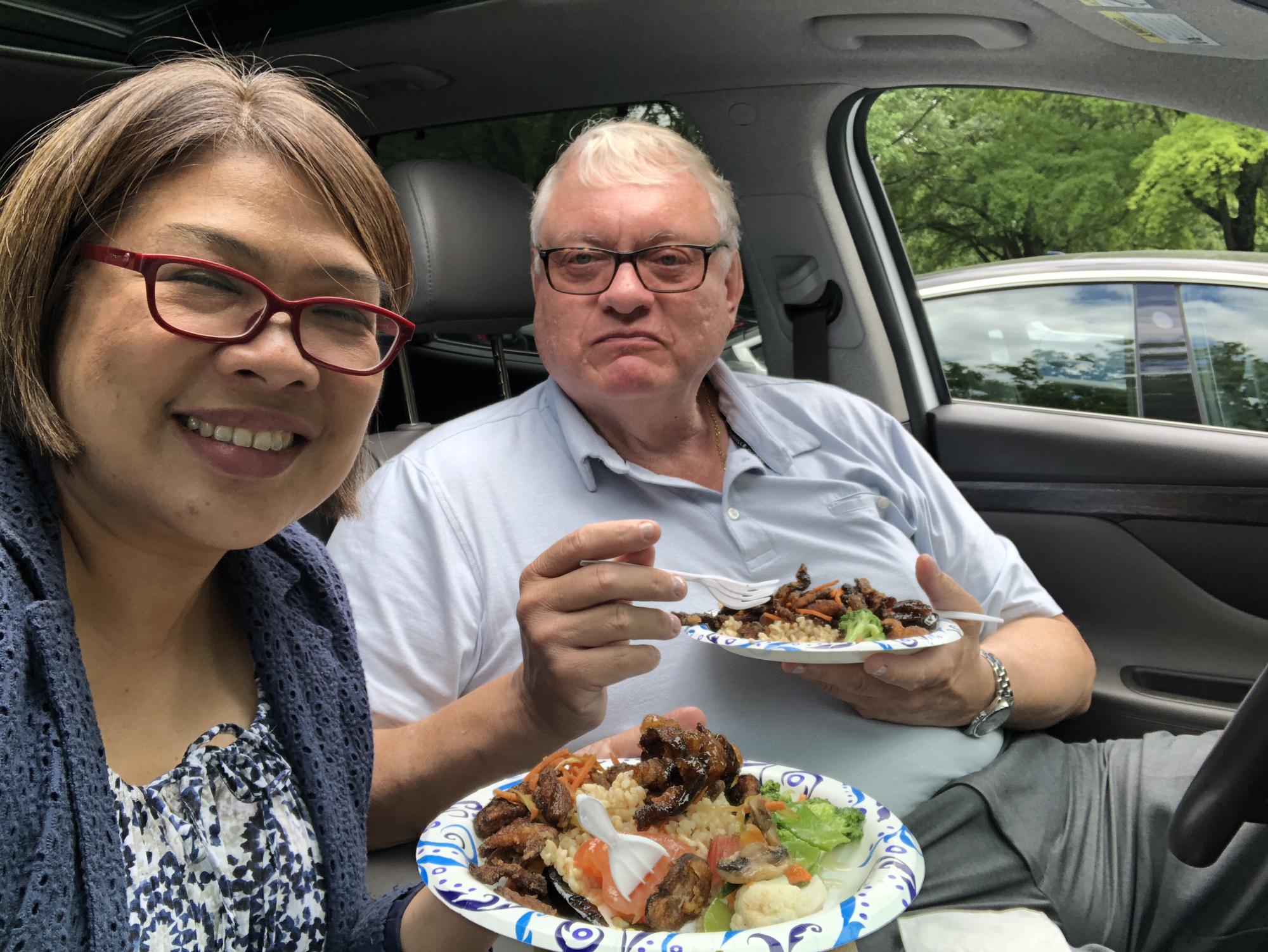 Vegan picnic in the car!!