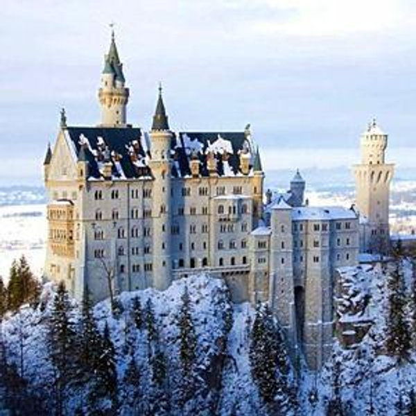 Tour of Neuschwanstein & Hohenschwangau Castle