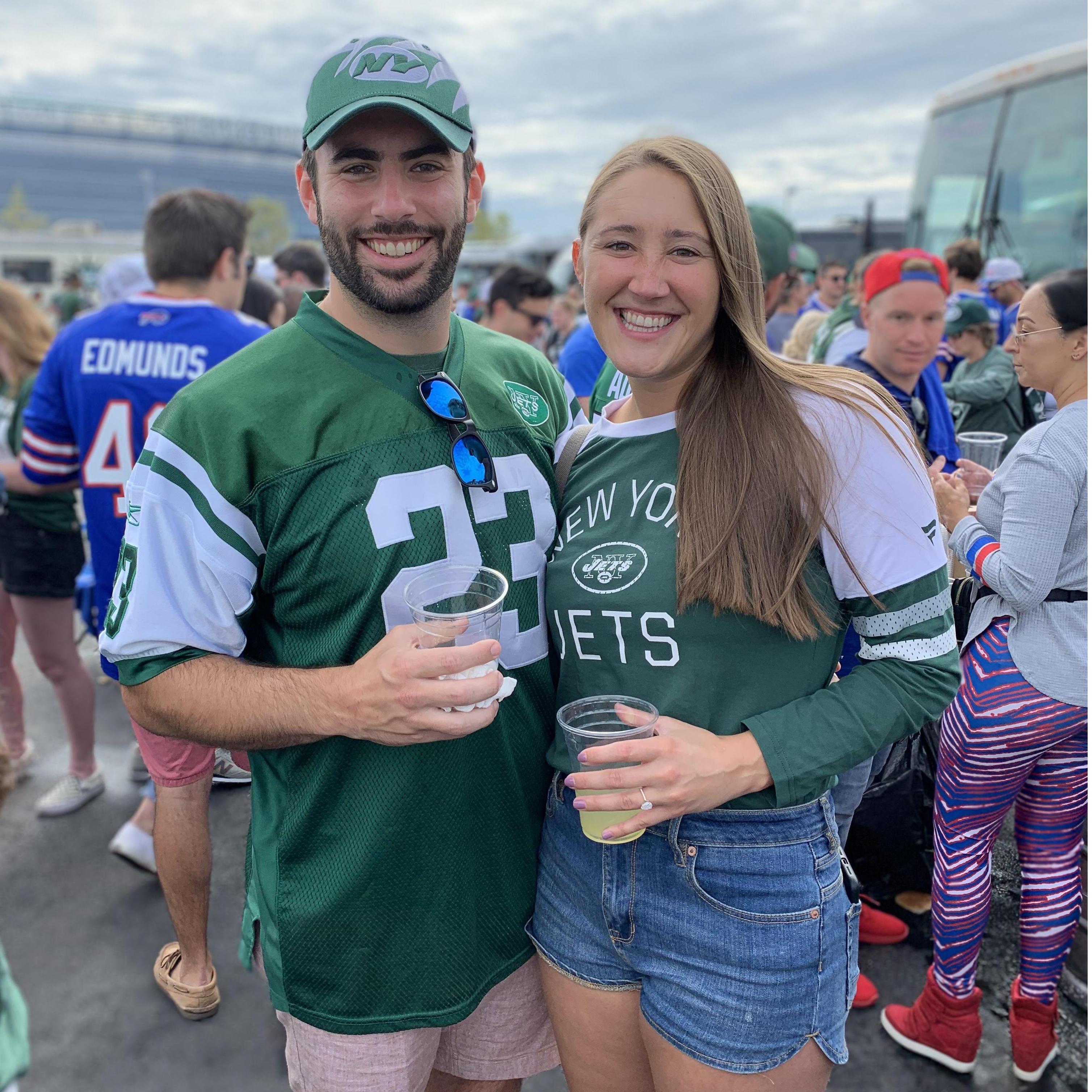 Win or lose, we booze. Only mantra that can get Jets fans through the season
Metlife Stadium - New Rutherford, NJ