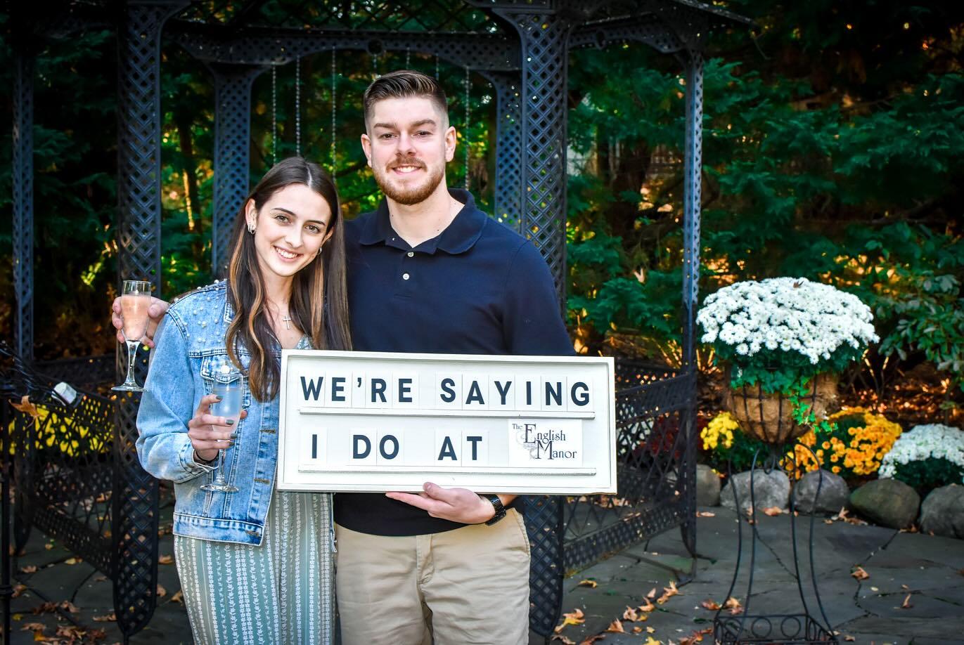 The Wedding Website of Danielle Downey and Thomas Vella