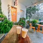 Coffee Shops / Breakfast