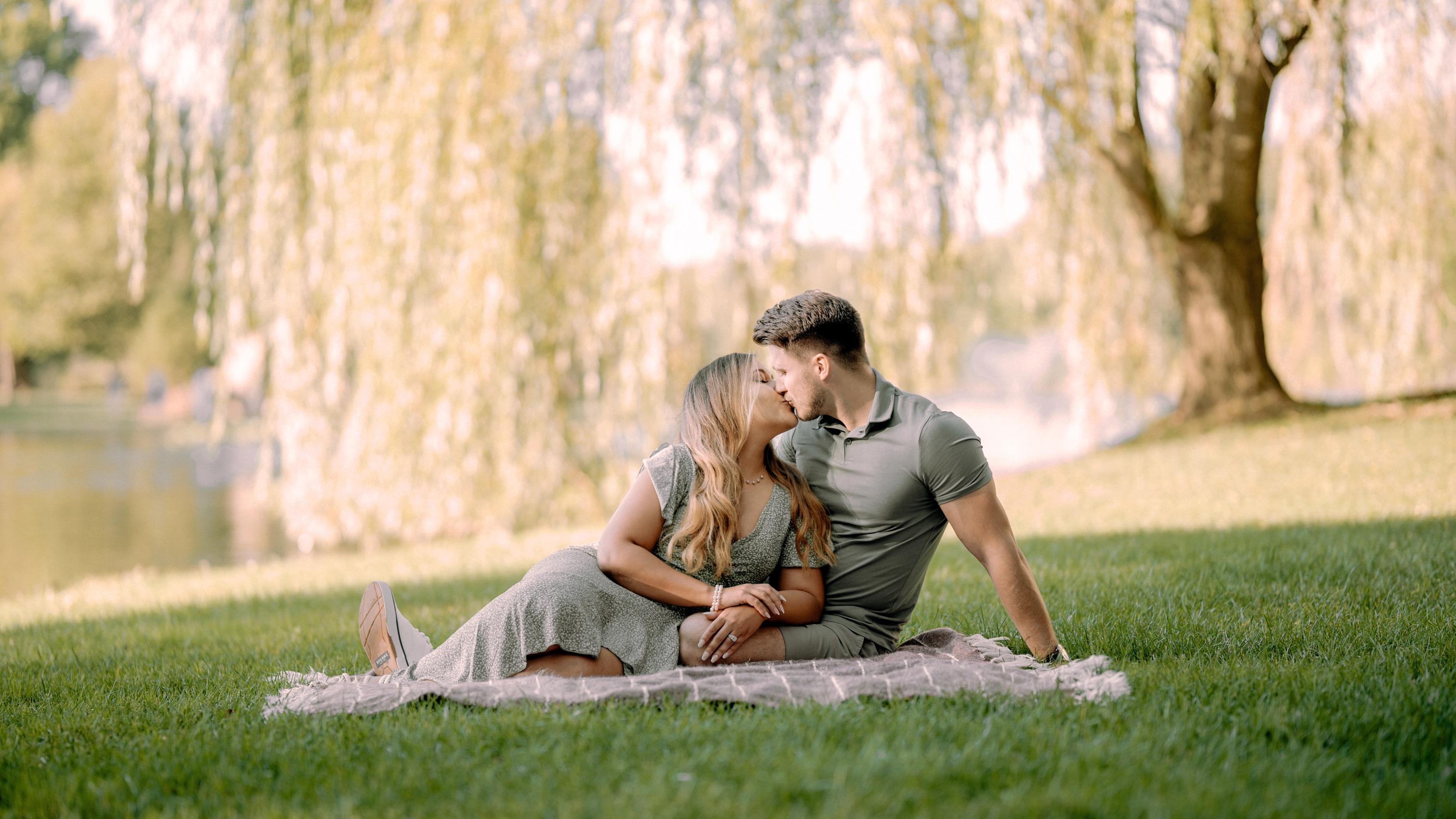 The Wedding Website of Ashley Haut and Nicholas Breidigam