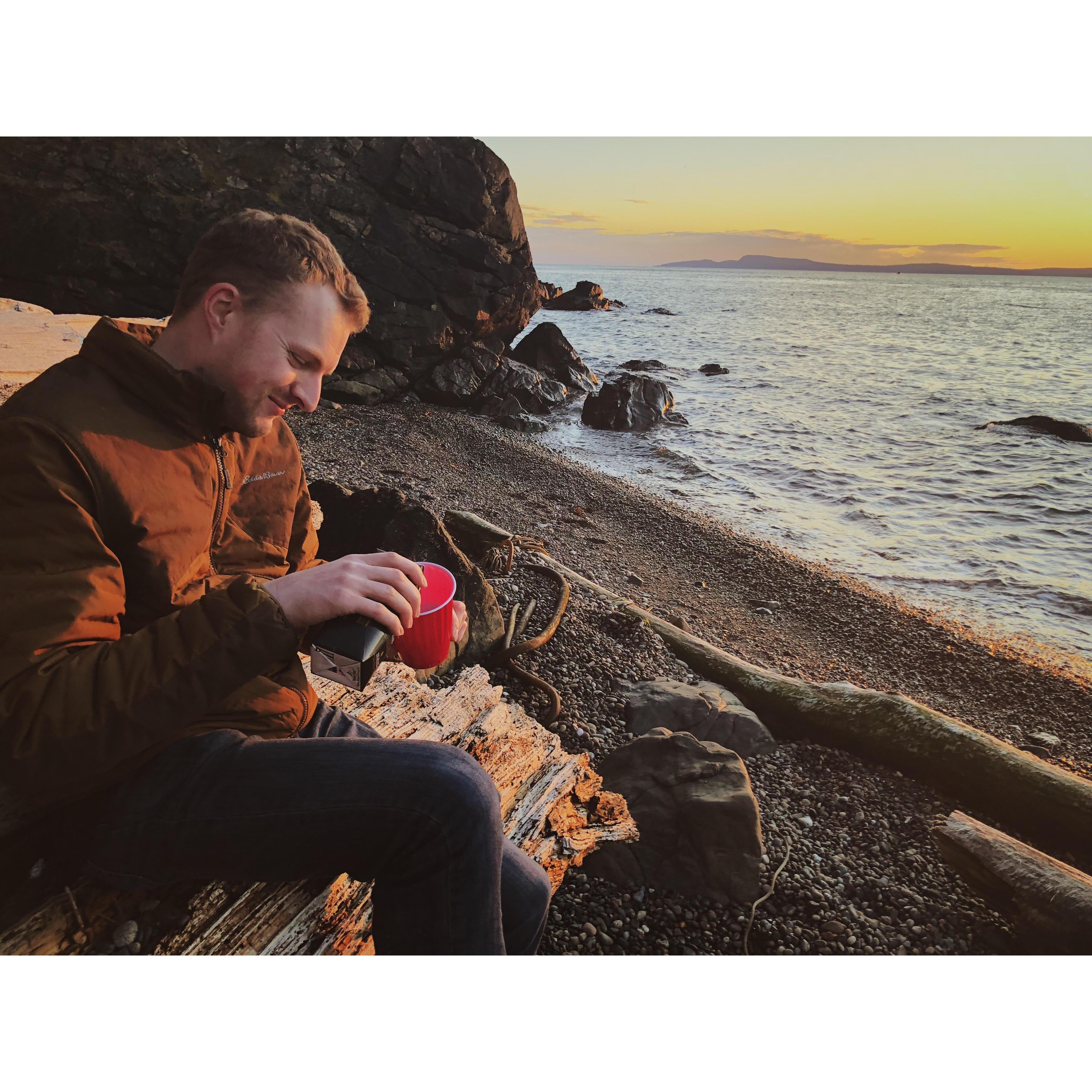 Our favorite date... 
We missed the ferry and ended up buying boxed wine at the gas station. We sat on the beach and chatted until the park ranger kicked us out. It was simply the best :)
