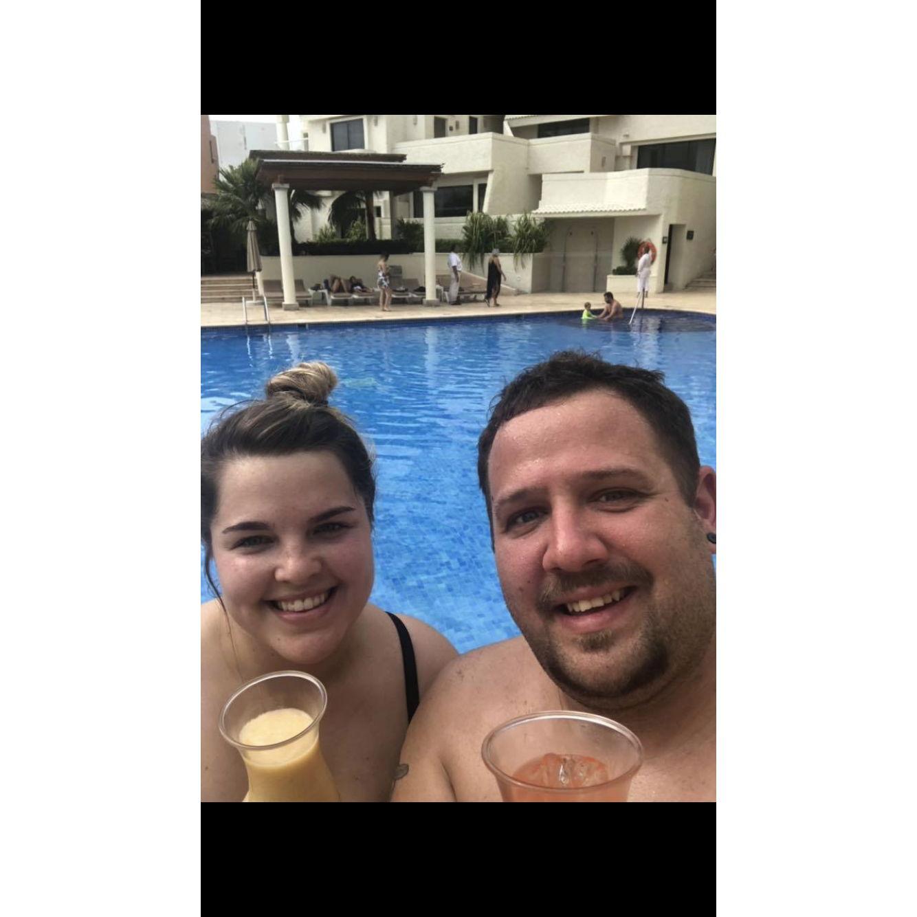 Drinks by the pool