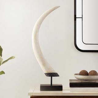 Fenra Table Decor