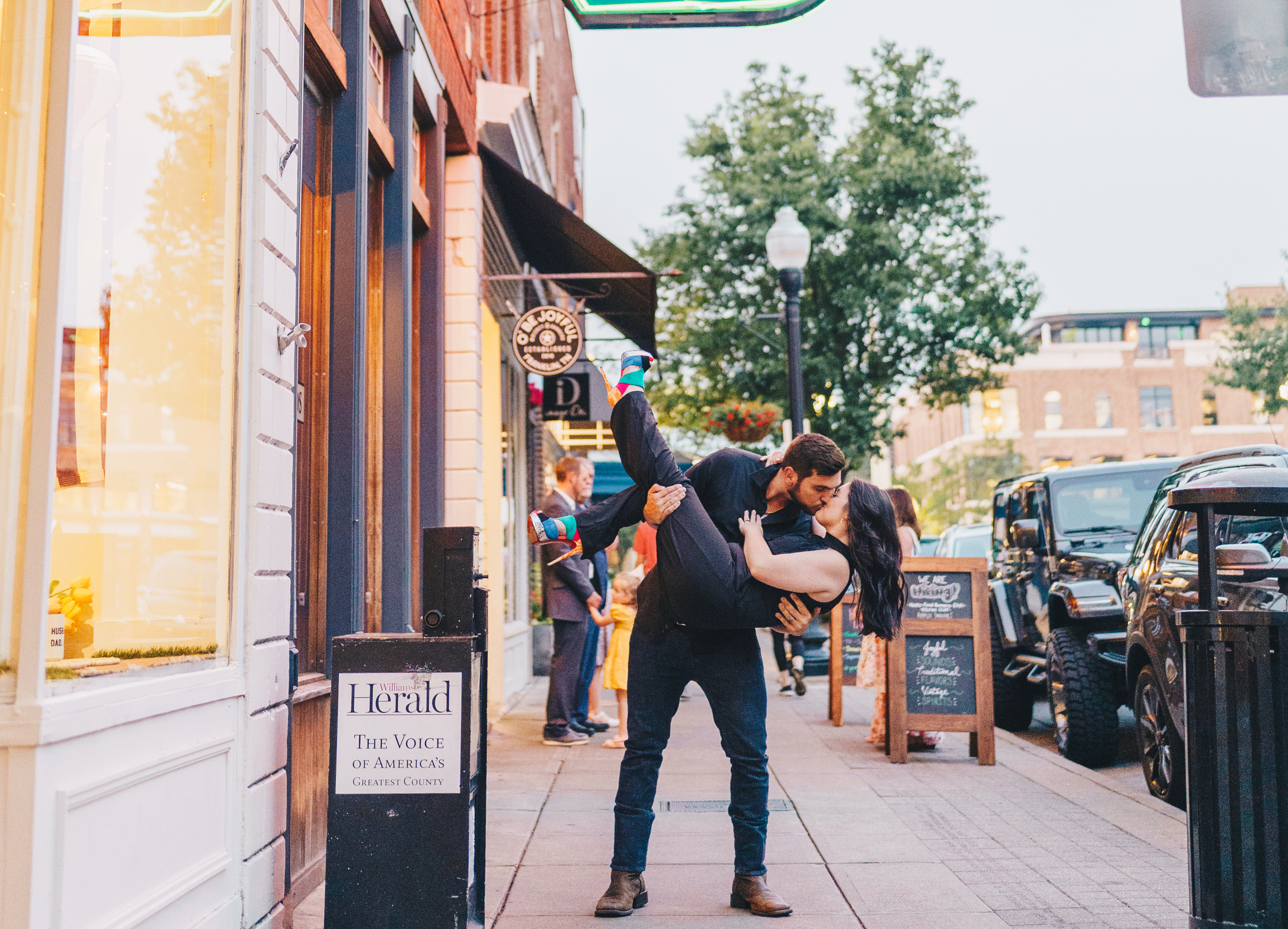 The Wedding Website of Ali Munoz and Jon Stephens