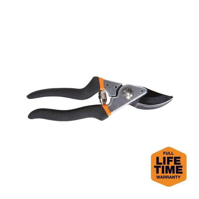 Fiskars 5/8 in. Cut Capacity Steel Blade with Non-Slip Grip Bypass Hand Pruning Shears