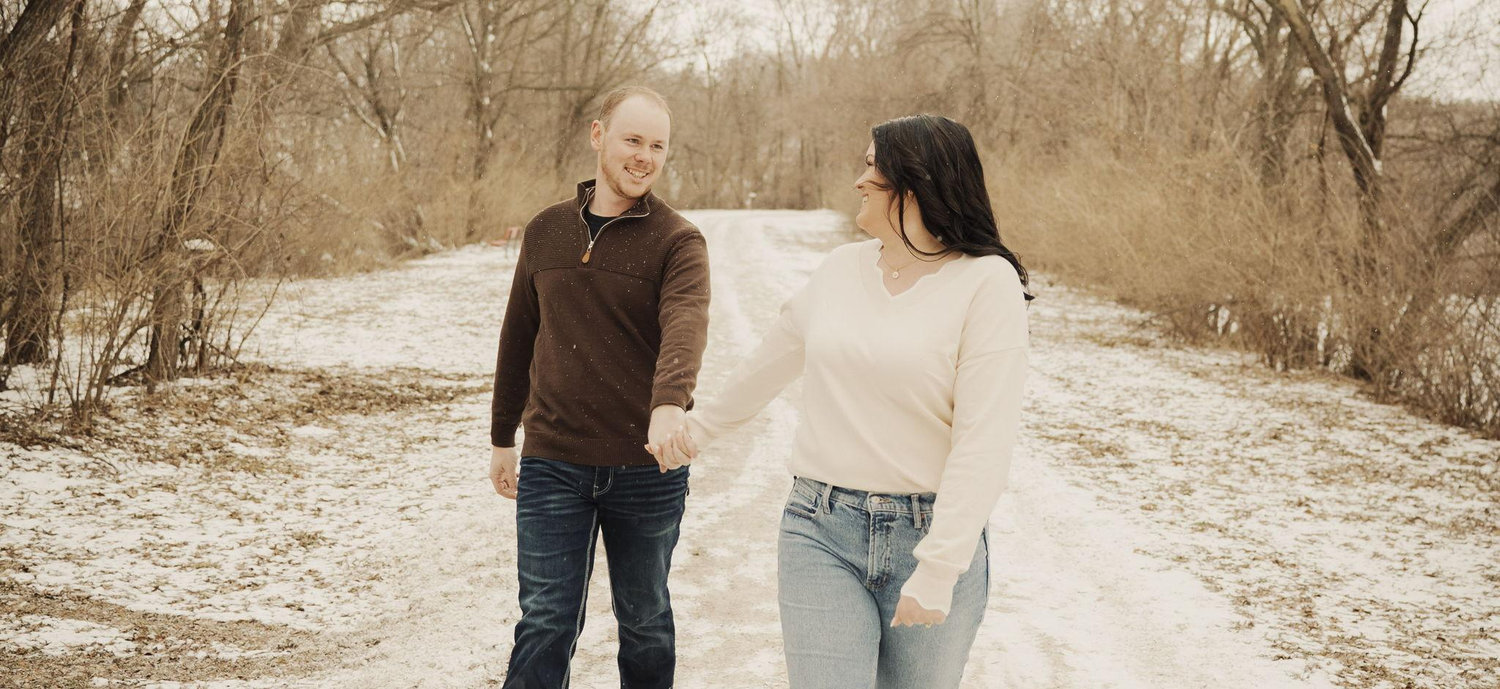 The Wedding Website of Madalynn Burke and Evan Gaul