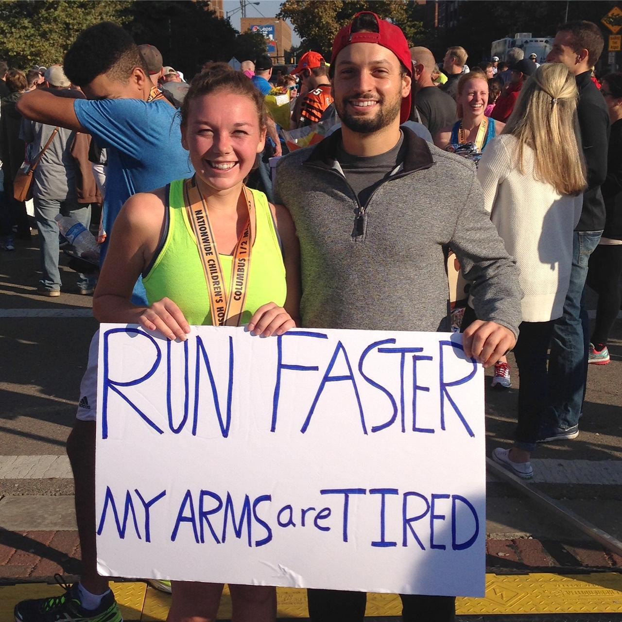Noam being a supportive boyfriend at the Columbus Marathon