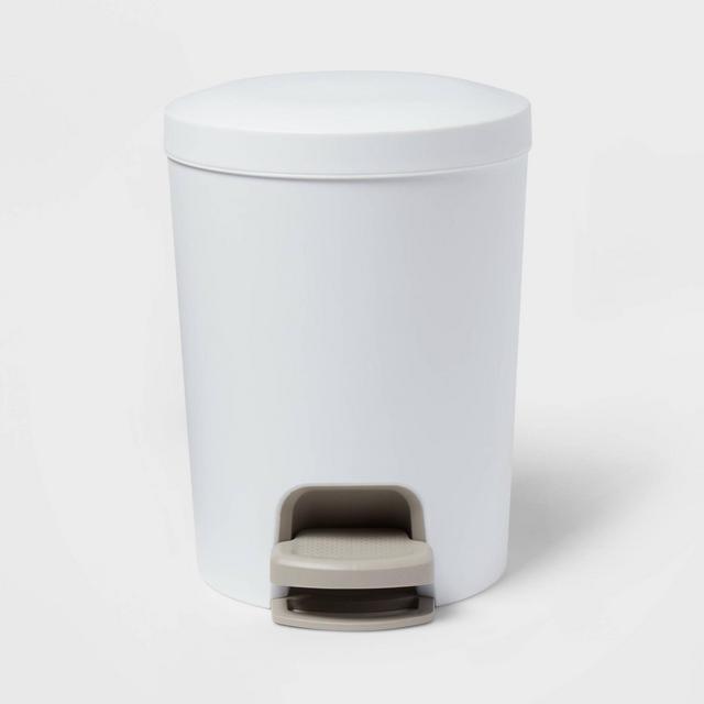 1.6gal Round Step Trash Can - Brightroom™