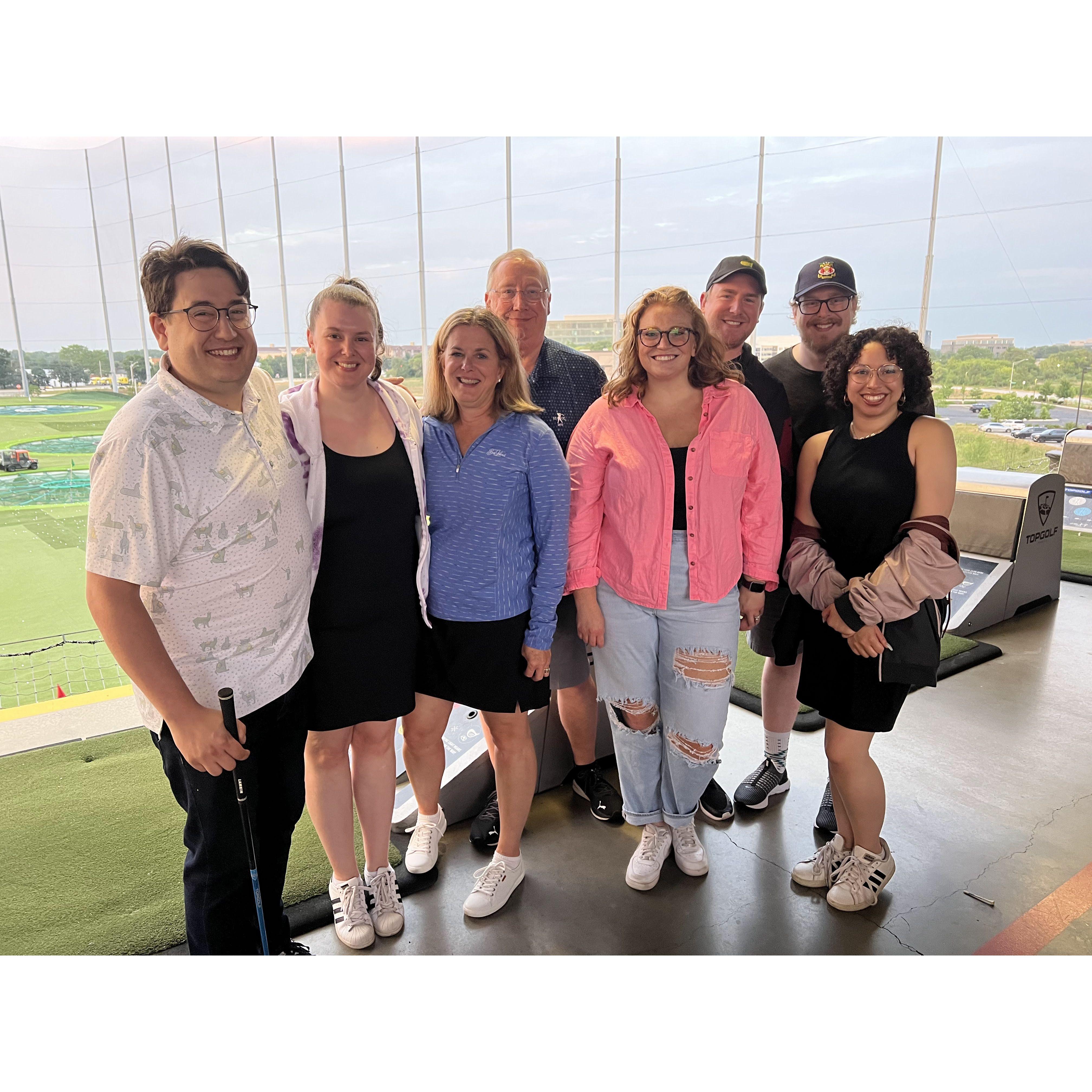 July 2023: The Brown family gang, two months before the end of long distance | La familia Brown, dos meses antes del fin de la larga distancia