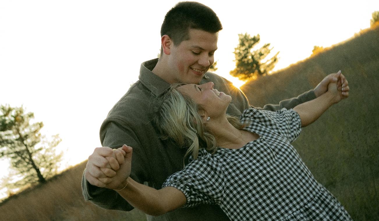 The Wedding Website of Abigail Thomas and Owen Farmer