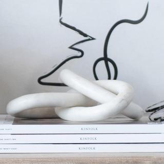Decorative Marble Chain Link Figurine